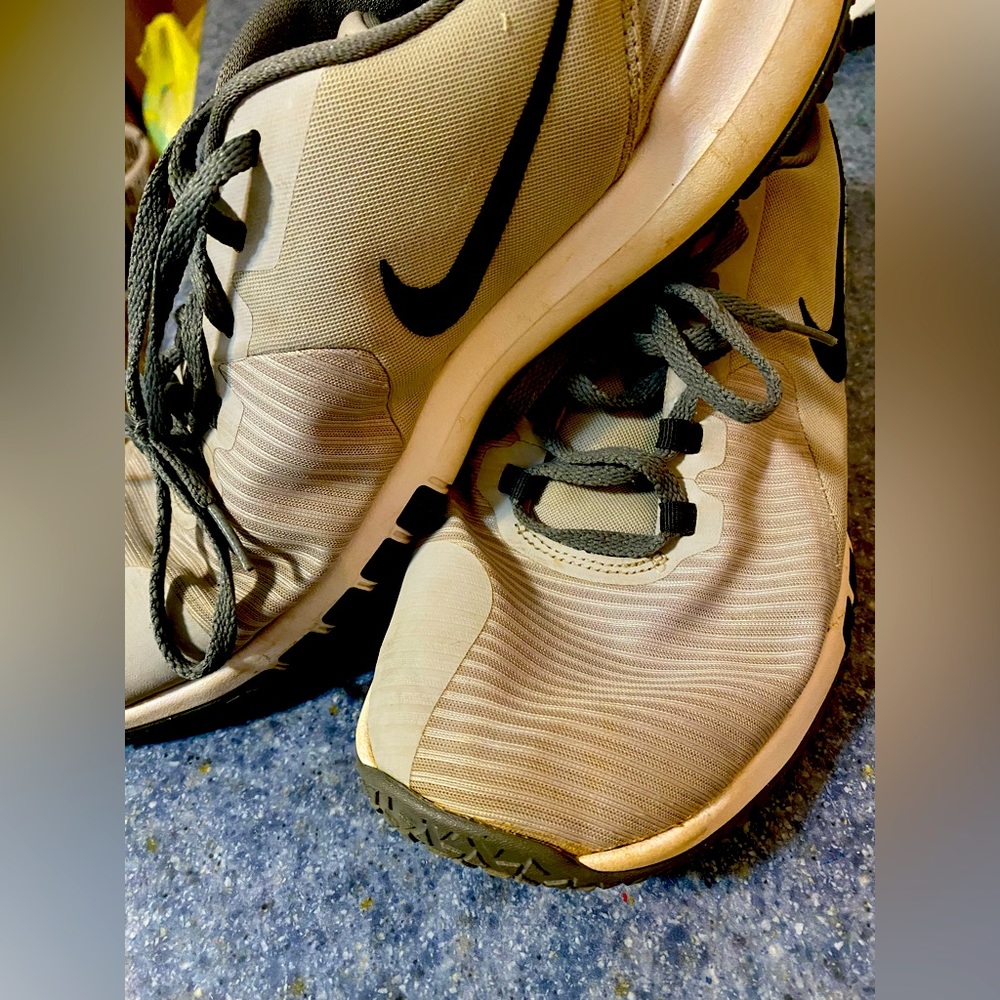 tennis shoes